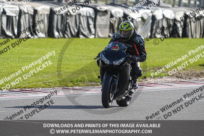 donington no limits trackday;donington park photographs;donington trackday photographs;no limits trackdays;peter wileman photography;trackday digital images;trackday photos